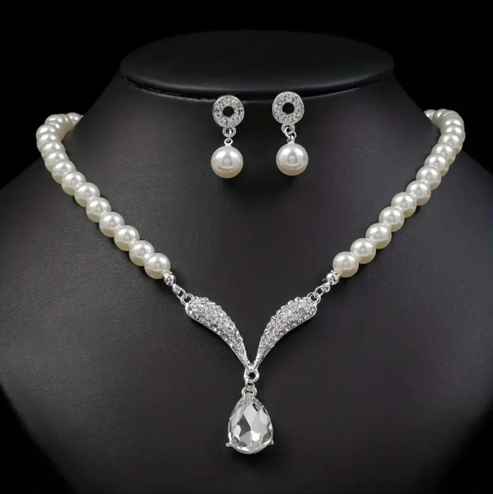 Necklace set - Picture 1 of 5